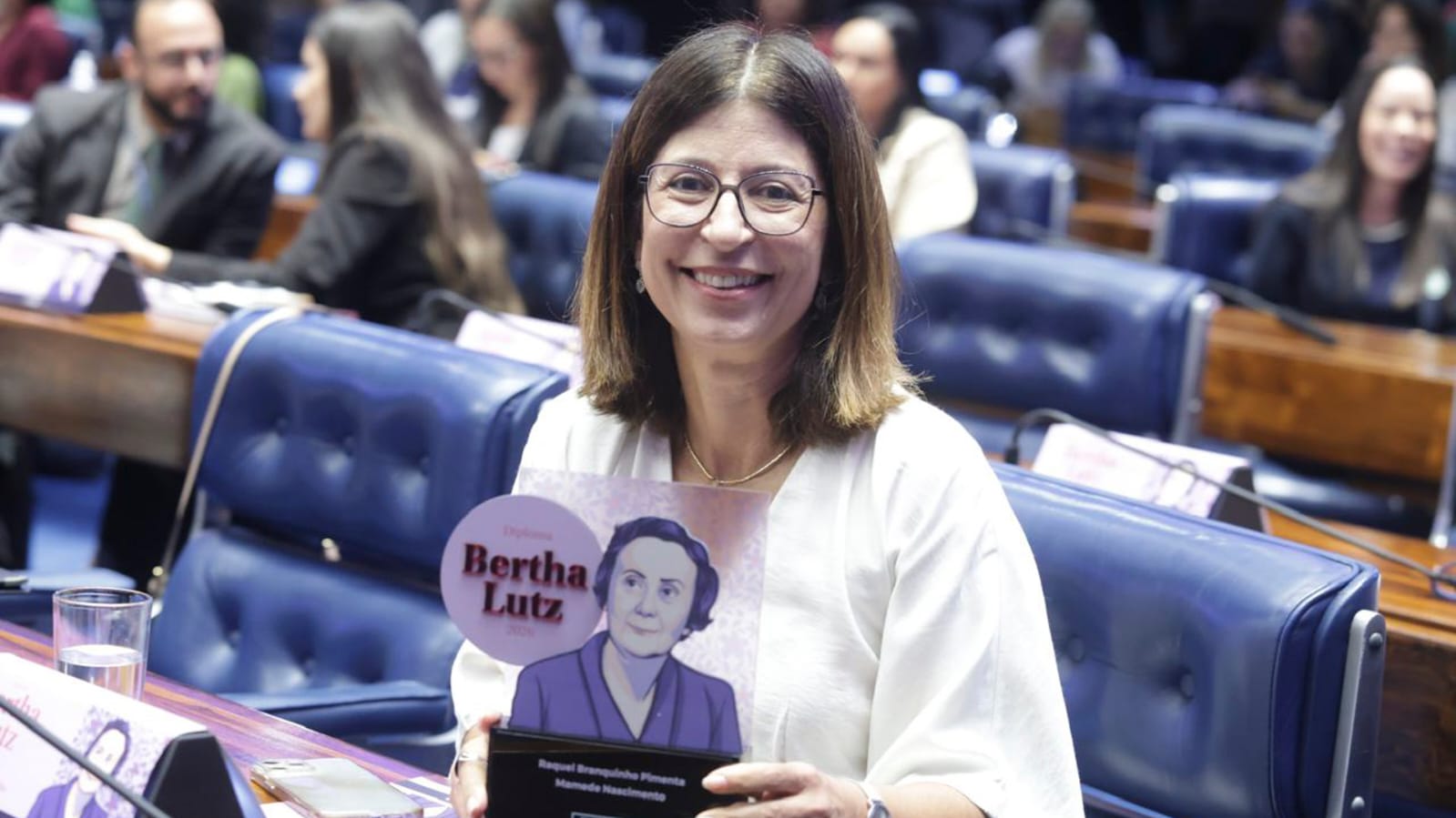 Procuradora regional Raquel Branquinho homenageada pelo Senado Federal